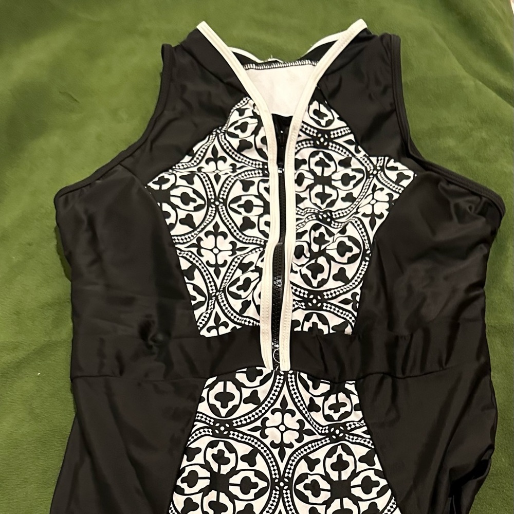 Sexy Zipper Swimsuit